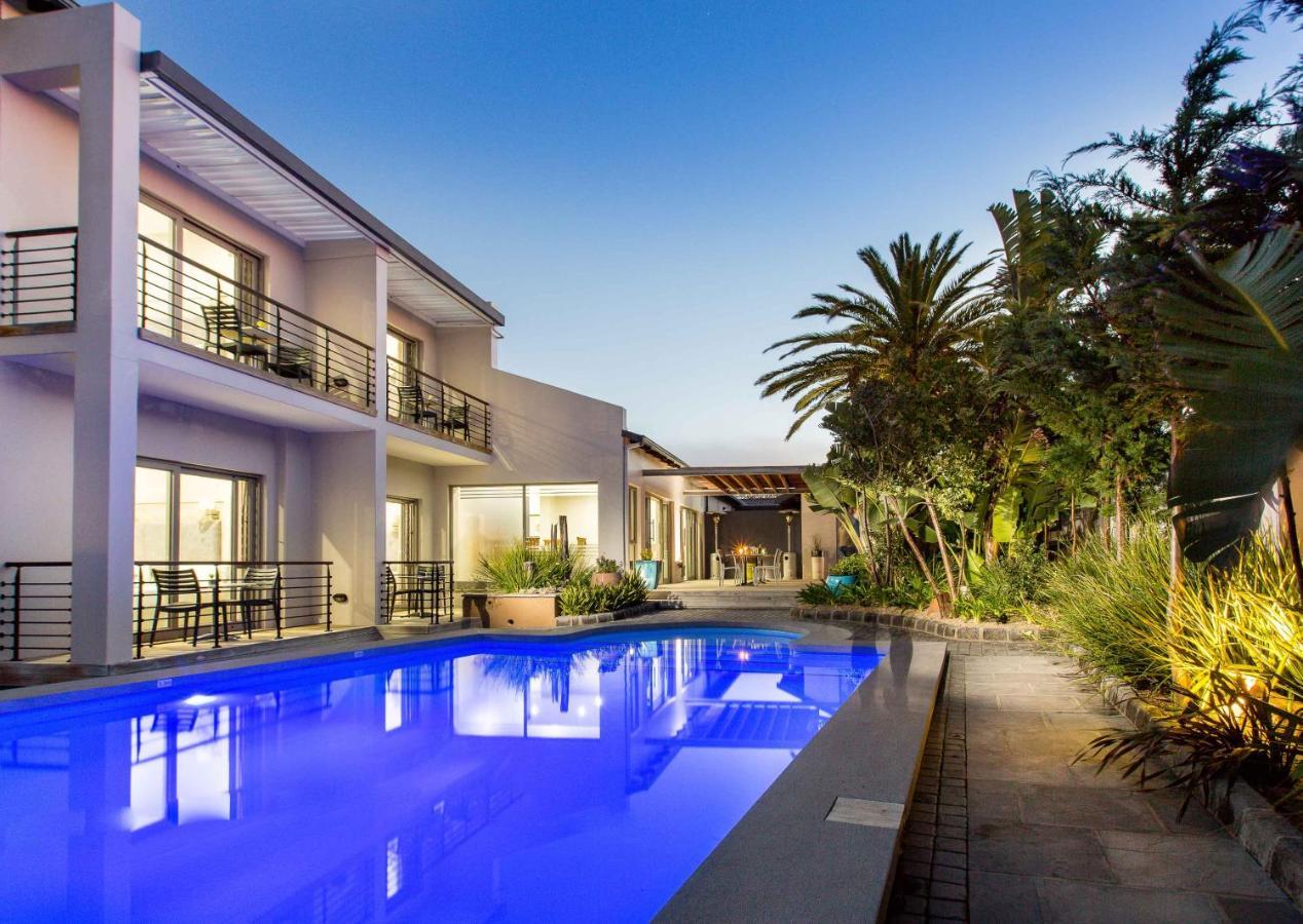 Ocean Bay Guesthouse Порт-Элизабет Экстерьер фото