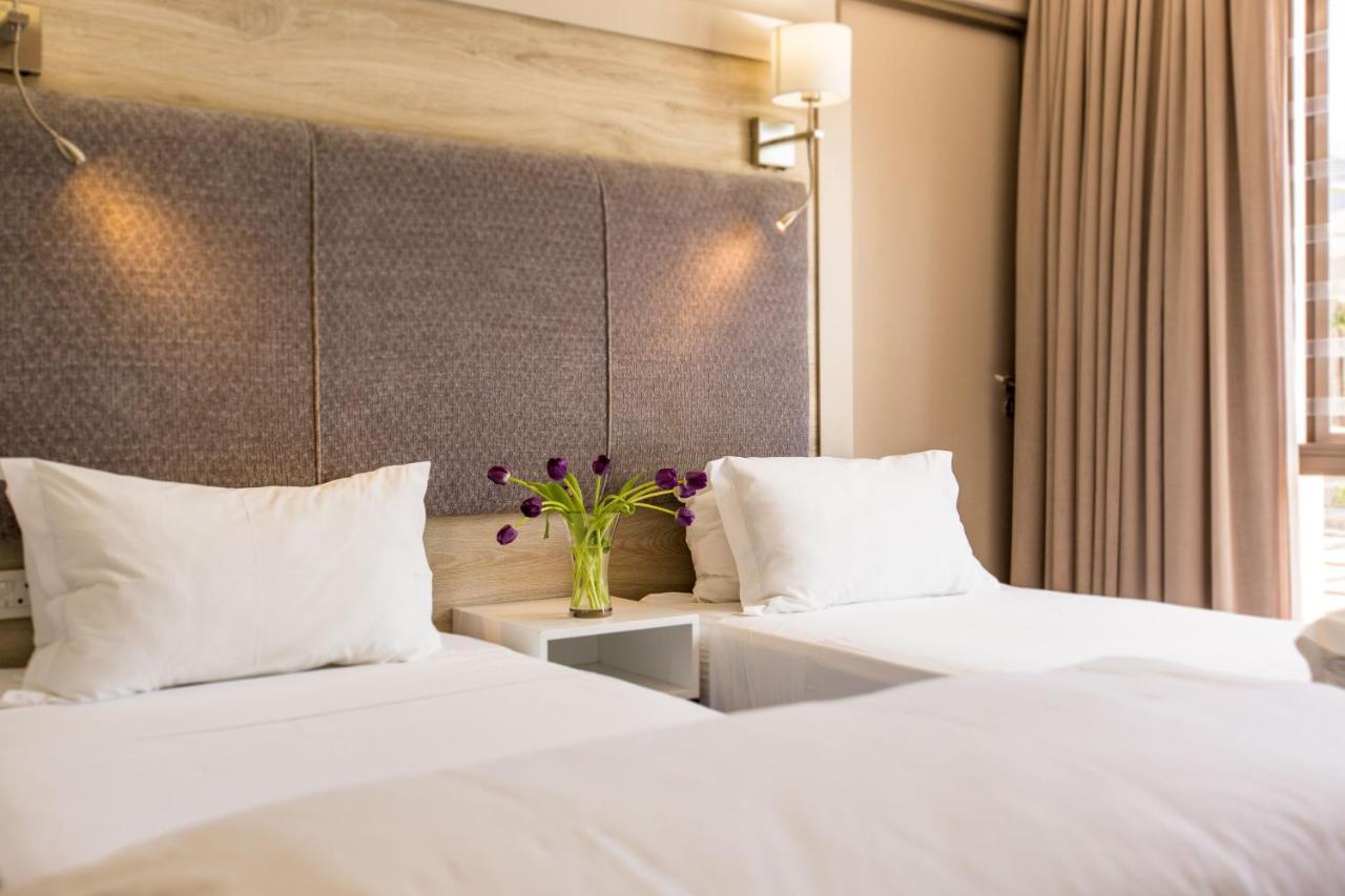 Ocean Bay Guesthouse Порт-Элизабет Экстерьер фото