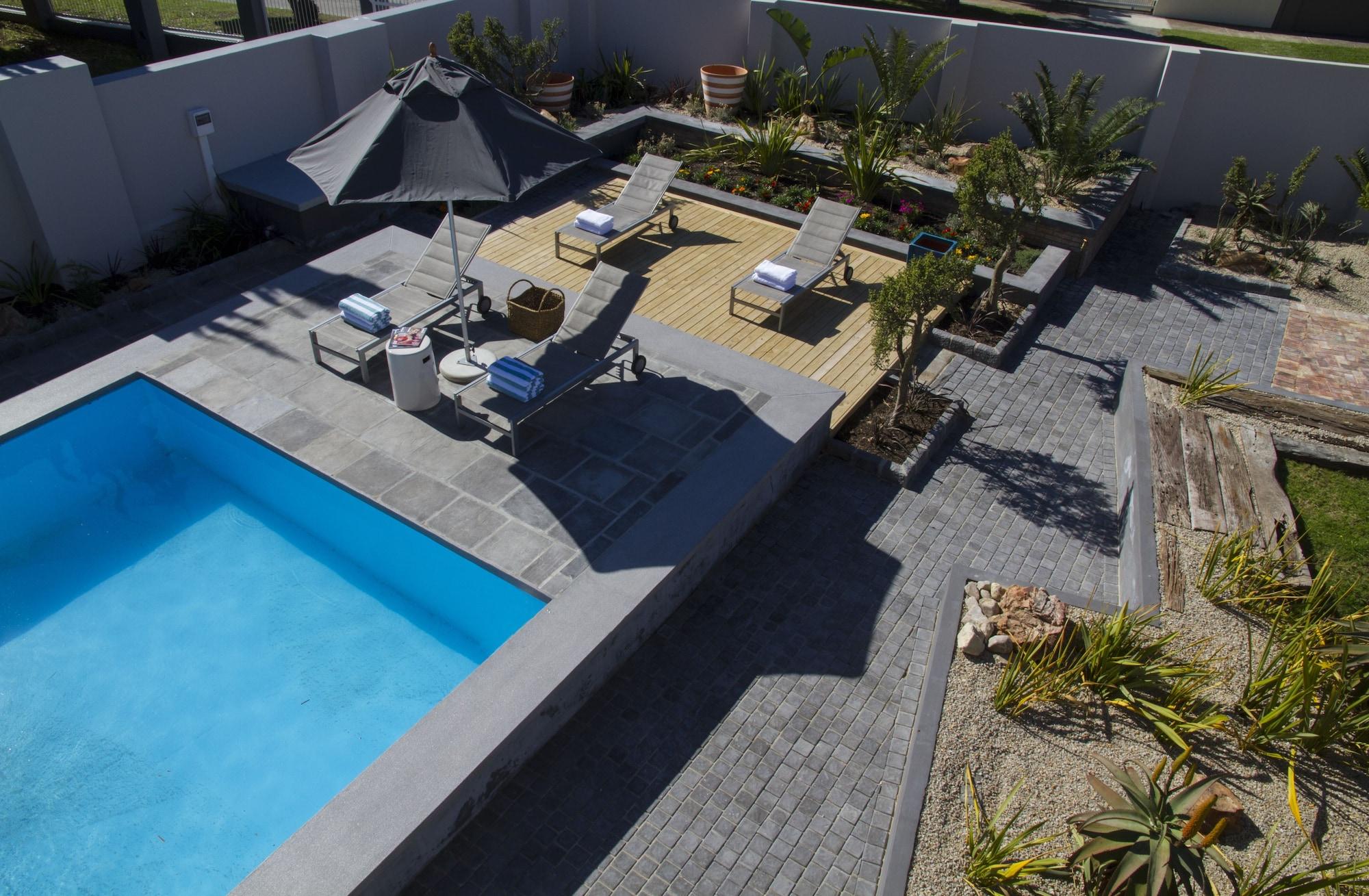 Ocean Bay Guesthouse Порт-Элизабет Экстерьер фото