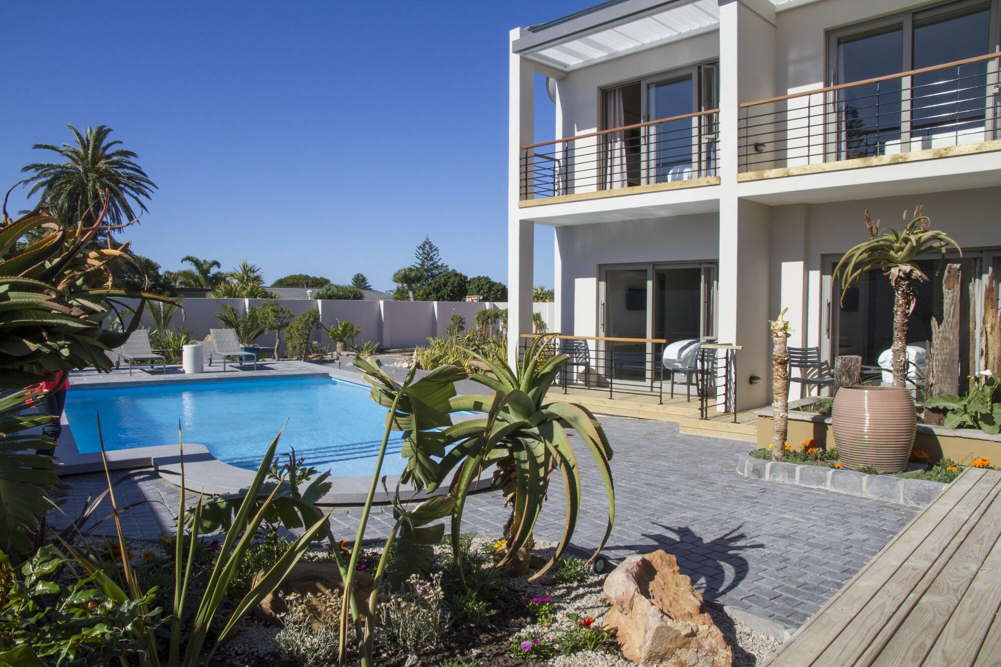 Ocean Bay Guesthouse Порт-Элизабет Экстерьер фото