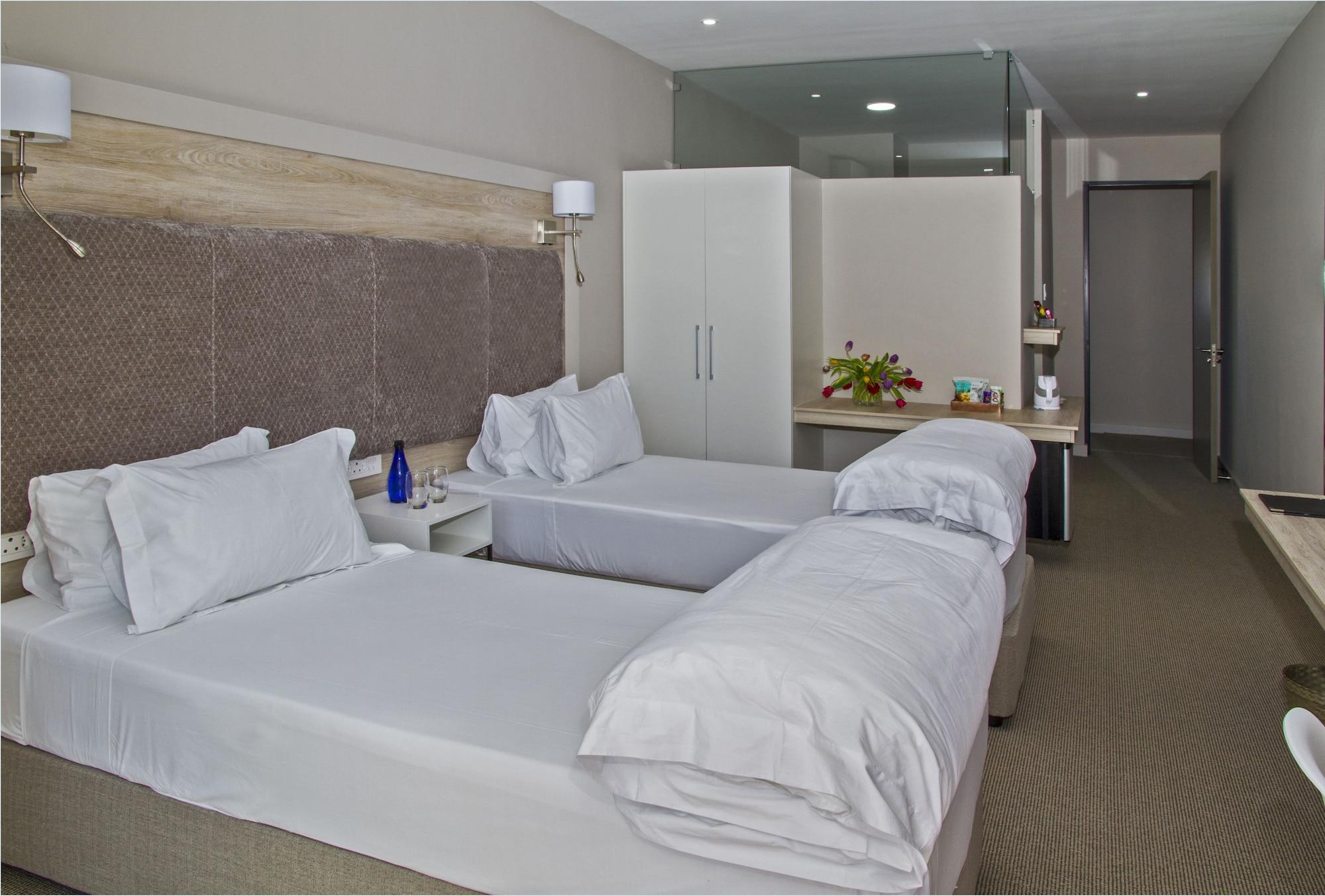 Ocean Bay Guesthouse Порт-Элизабет Экстерьер фото