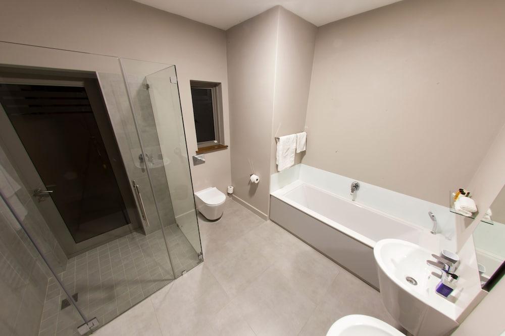 Ocean Bay Guesthouse Порт-Элизабет Экстерьер фото
