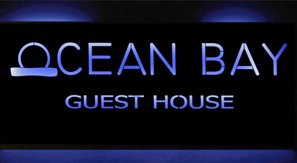 Ocean Bay Guesthouse Порт-Элизабет Экстерьер фото