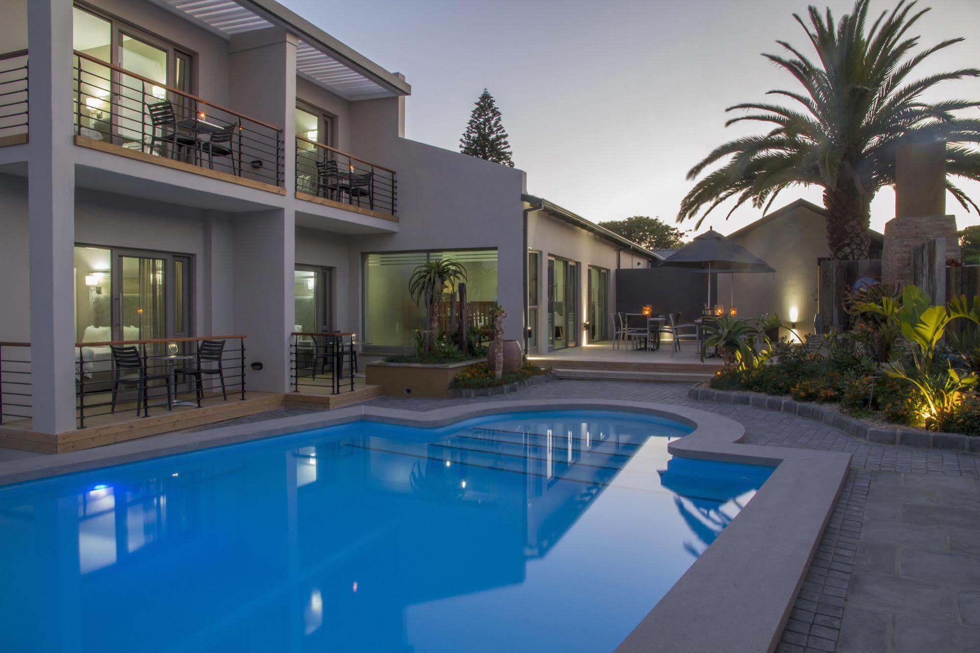 Ocean Bay Guesthouse Порт-Элизабет Экстерьер фото
