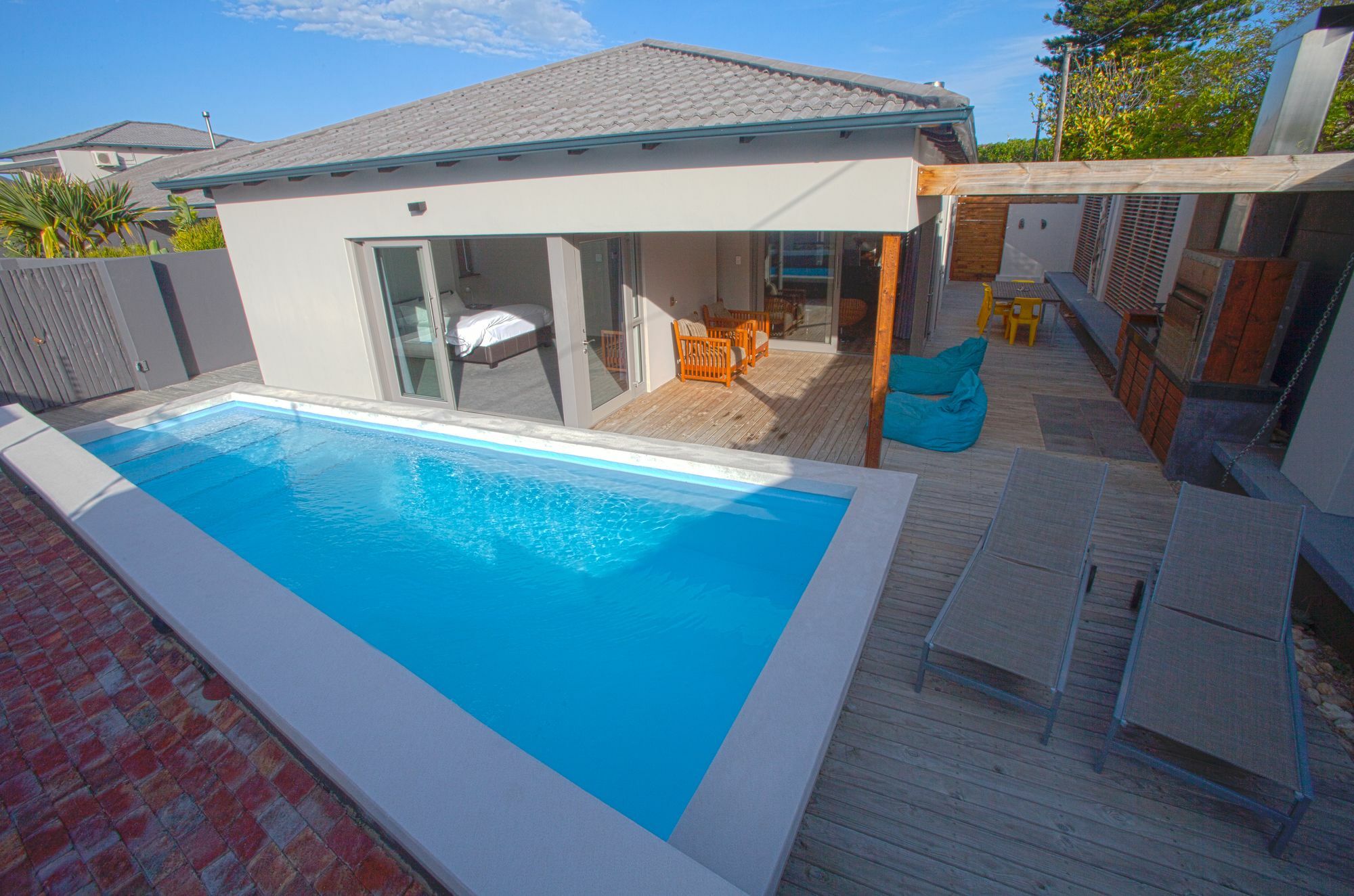 Ocean Bay Guesthouse Порт-Элизабет Экстерьер фото